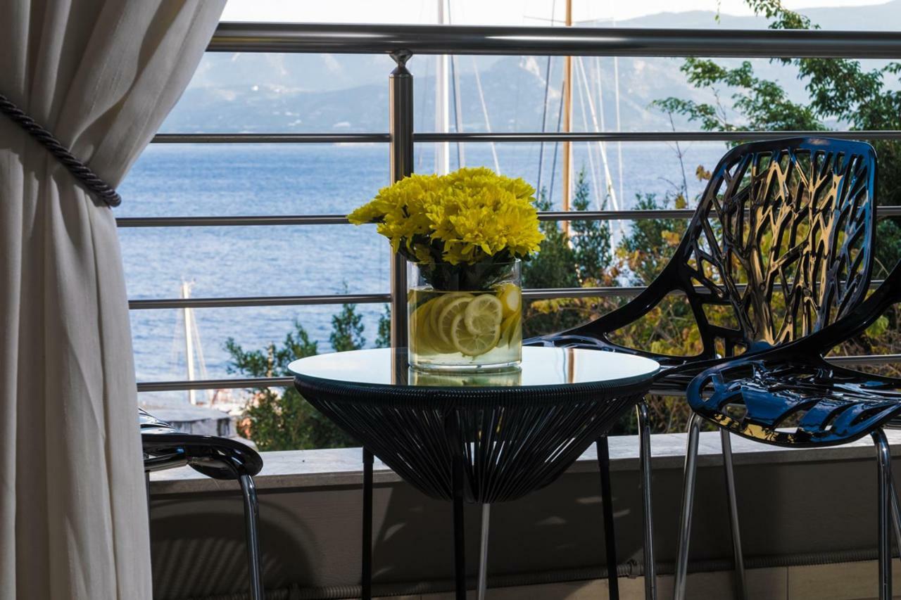 Holy Paraskevi Apartment Agios Nikolaos  Bagian luar foto