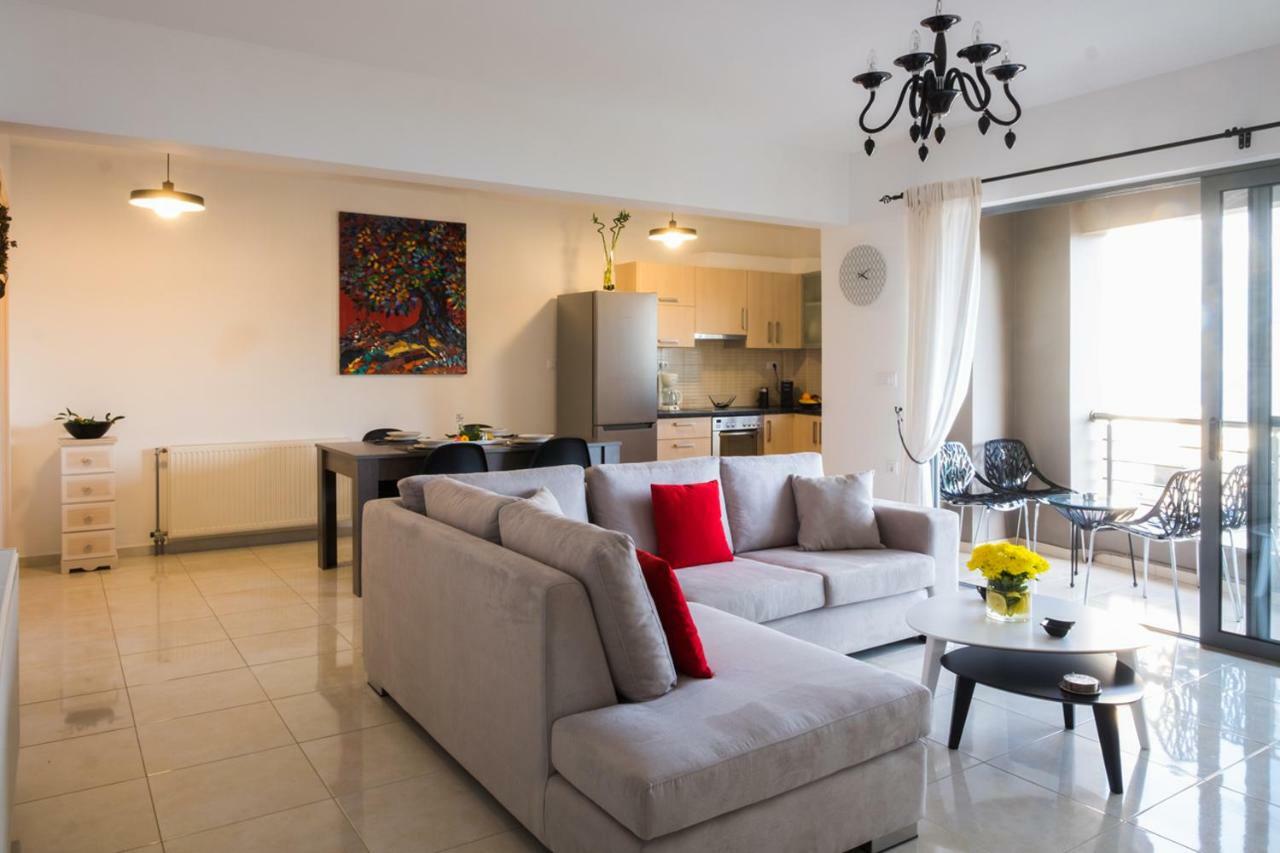 Holy Paraskevi Apartment Agios Nikolaos  Bagian luar foto