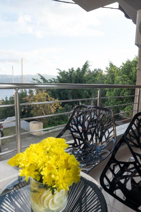 Holy Paraskevi Apartment Agios Nikolaos  Bagian luar foto