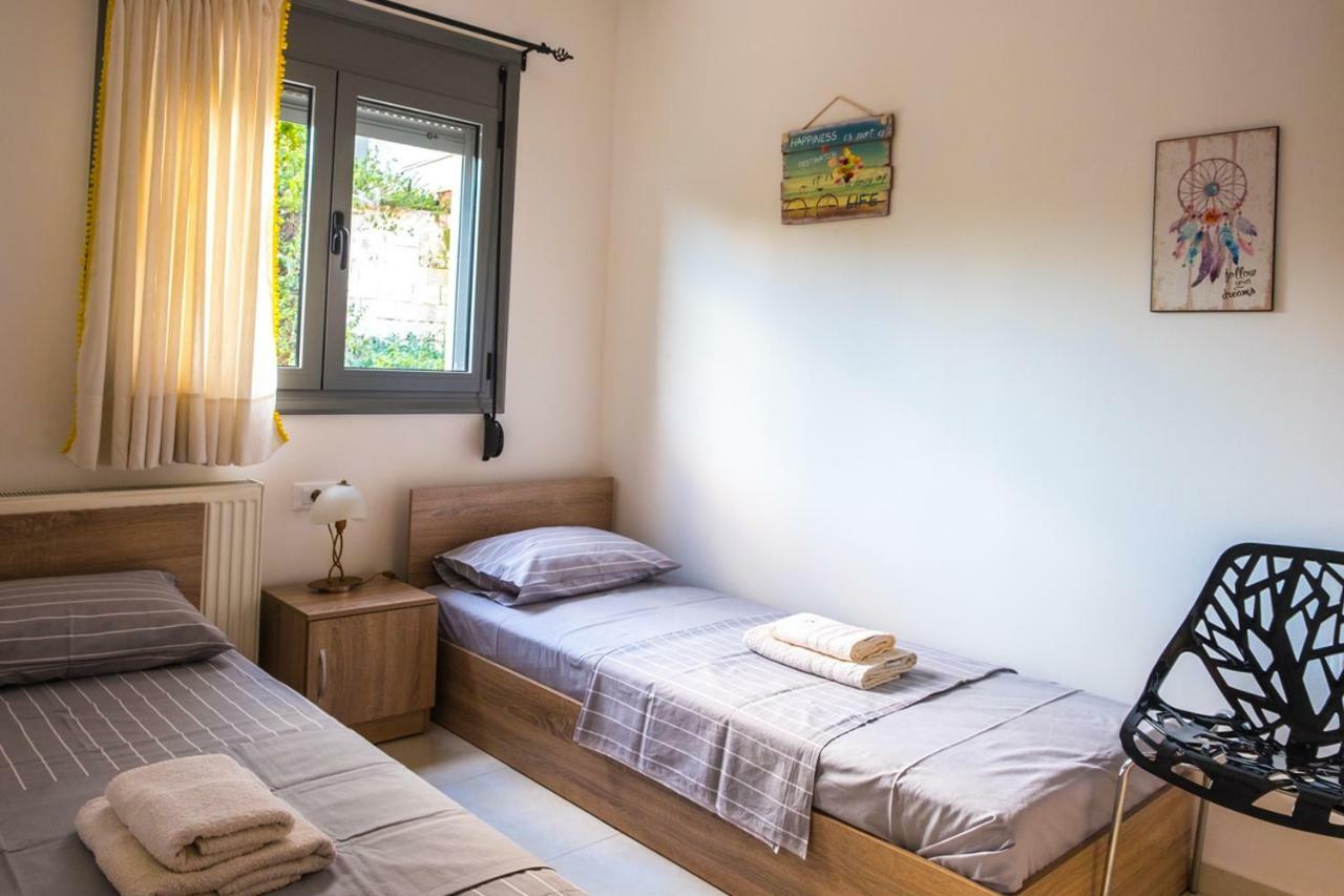 Holy Paraskevi Apartment Agios Nikolaos  Bagian luar foto